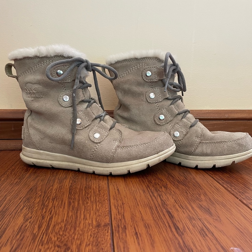 SOREL Women’s Explorer Joan Winter Boots